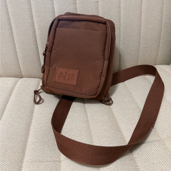 BEIS The Sports Sling in Maple - Picture 3 of 6